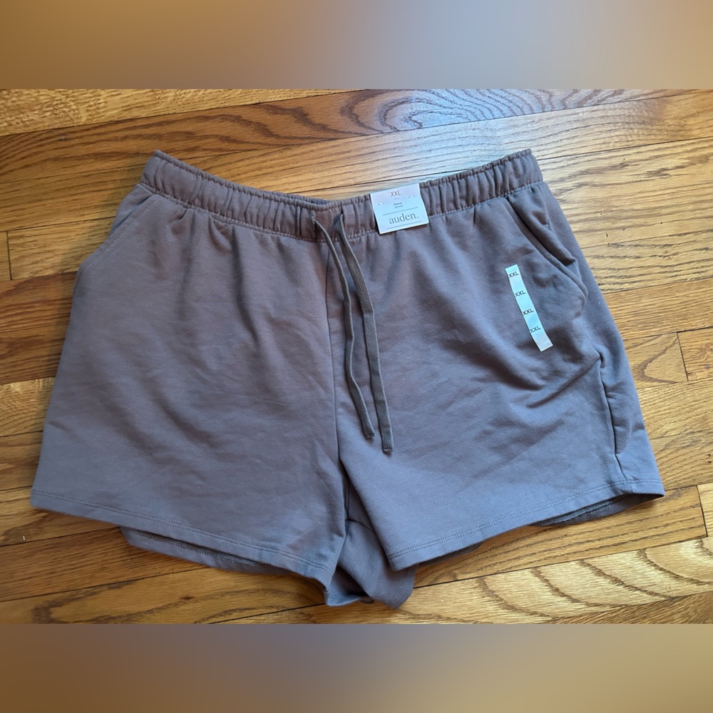 Auden Fleece Shorts in grey